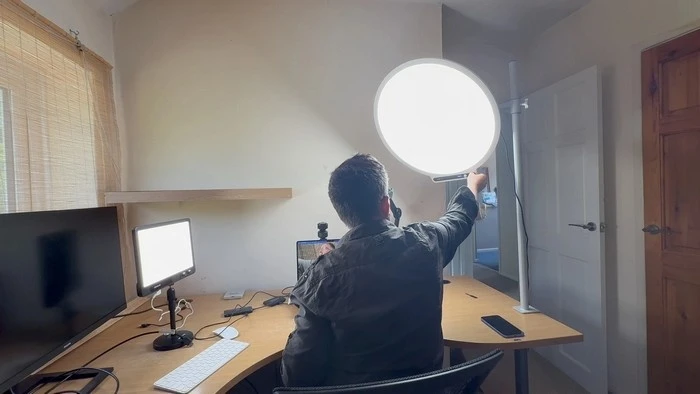LED-панель Amaran Verge Max: порівняння світла для стримінгу та подкастів