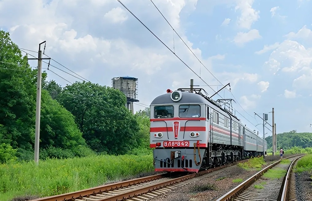 Від 24 квітня "технічних причин" потяг сполученням "Луганськ – Макіївка" курсуватиме зміненим графіком, 24.04.2024