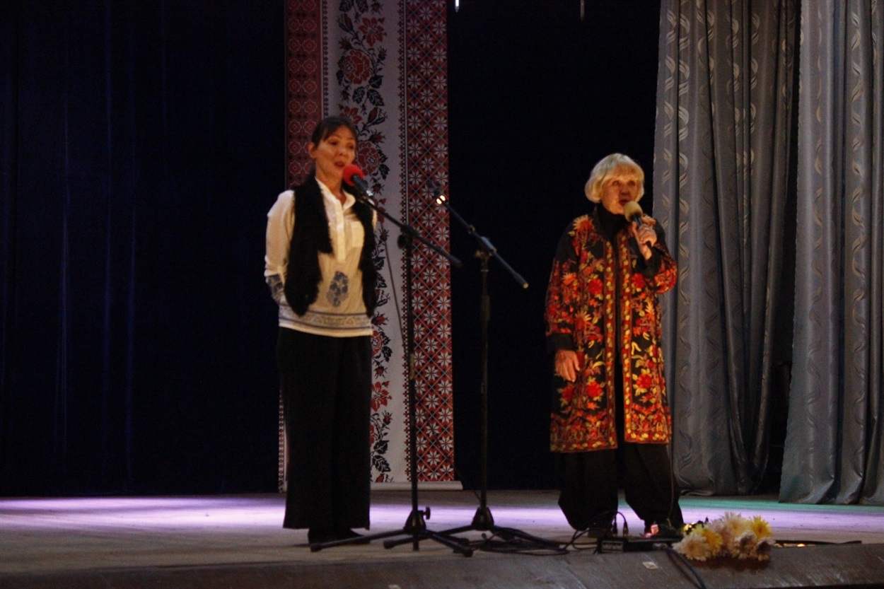 Дарували свою творчість