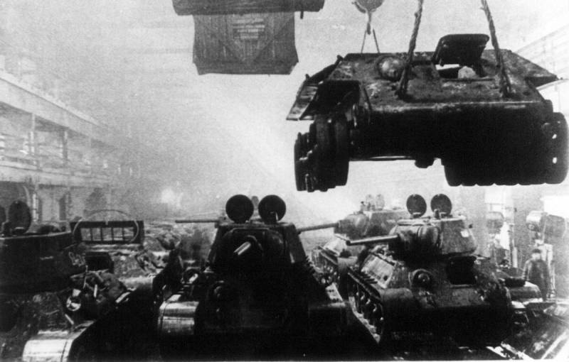 В 1943 году пять заводов Советского Союза изготовили в общей сложности 15 696 танков Т-34, что составляло уже 79 процентов от всего производства танков в СССР, по итогам 1944 года эта доля выросла уже до 86 процентов
