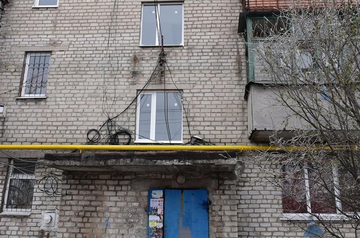 Заменили окна в подъездах