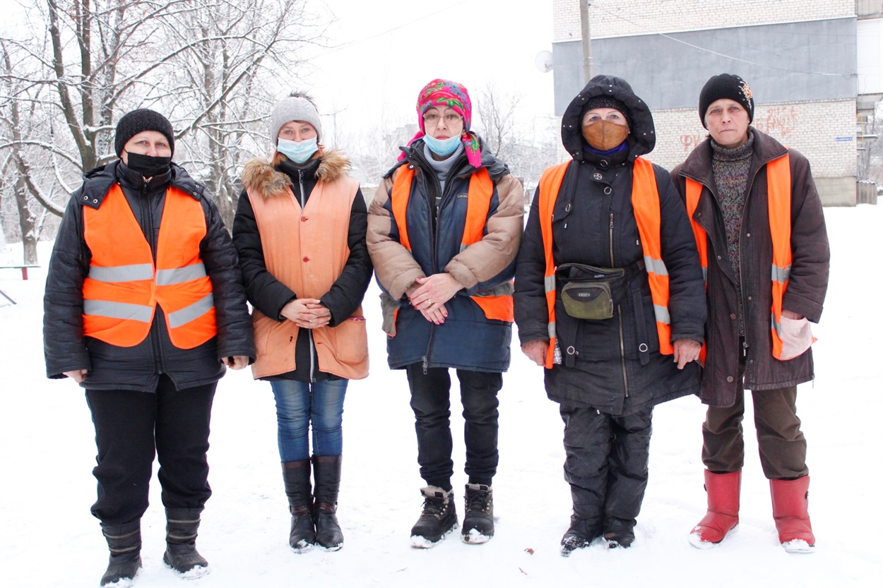 Благодаря этим женщинам в микрорайоне Черемушки чисто