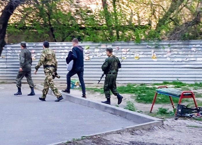 На Луганщині повідомили поліцію про незаконне затримання та викрадення трьох чоловіків, подальша доля яких невідома, 02.08.2023