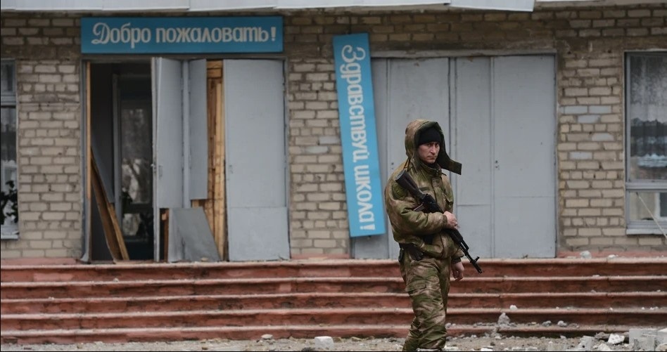 На окуповану Луганщину завезли вчителів російської мови з Тюмені,  25.11.2023