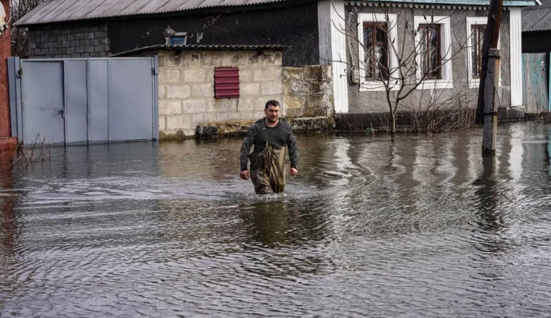На Луганщині Селище Біле перетворилося на Венецію, 20.02.2024