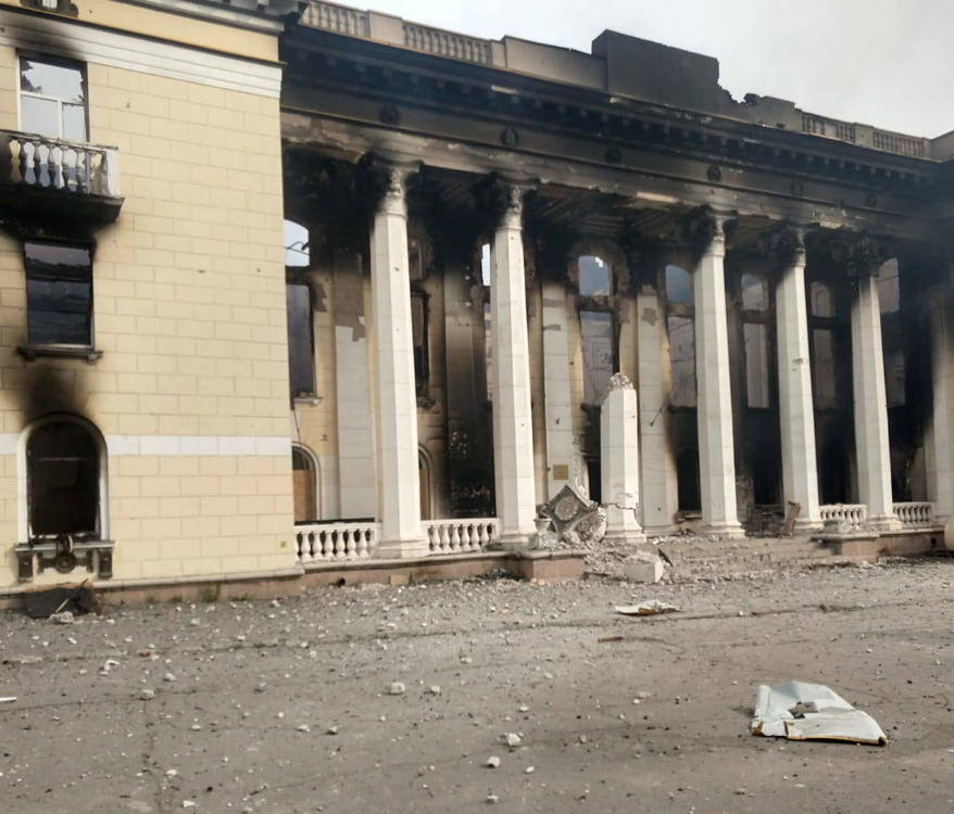 Лисичанин Данило Кошив з перших днів війни волонтерив - розвозив місцевим гуманітарку, 14.03.2024