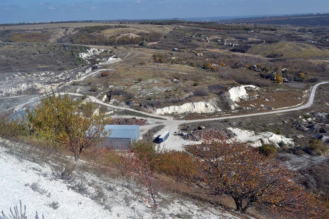 На Луганщині російські окупанти заявили про намір ліквідувати полігон небезпечних відходів у Вовчоярівці, 16.04.2024