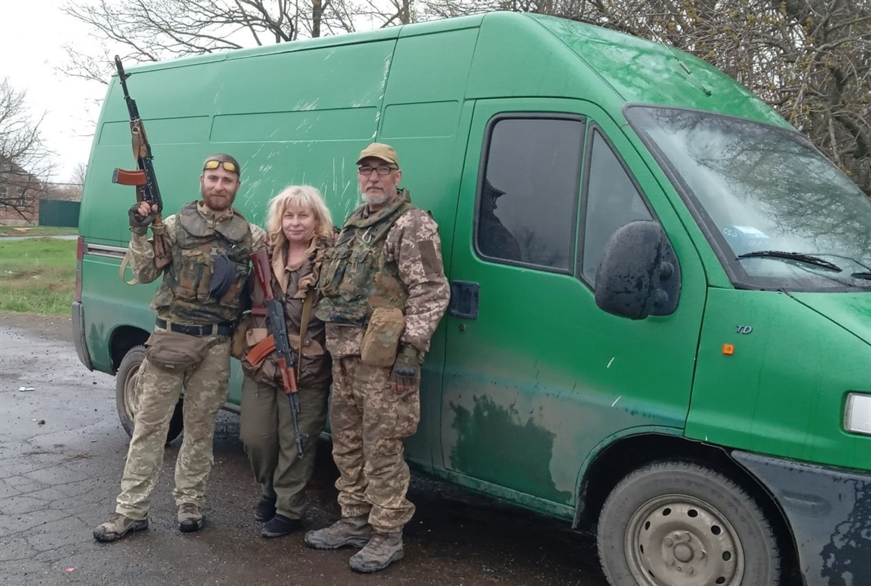 Пересленка з Лисичанська Ірина Сельницька, попри втрату чоловіка на війні, продовжує волонтерити, 18,06.2024