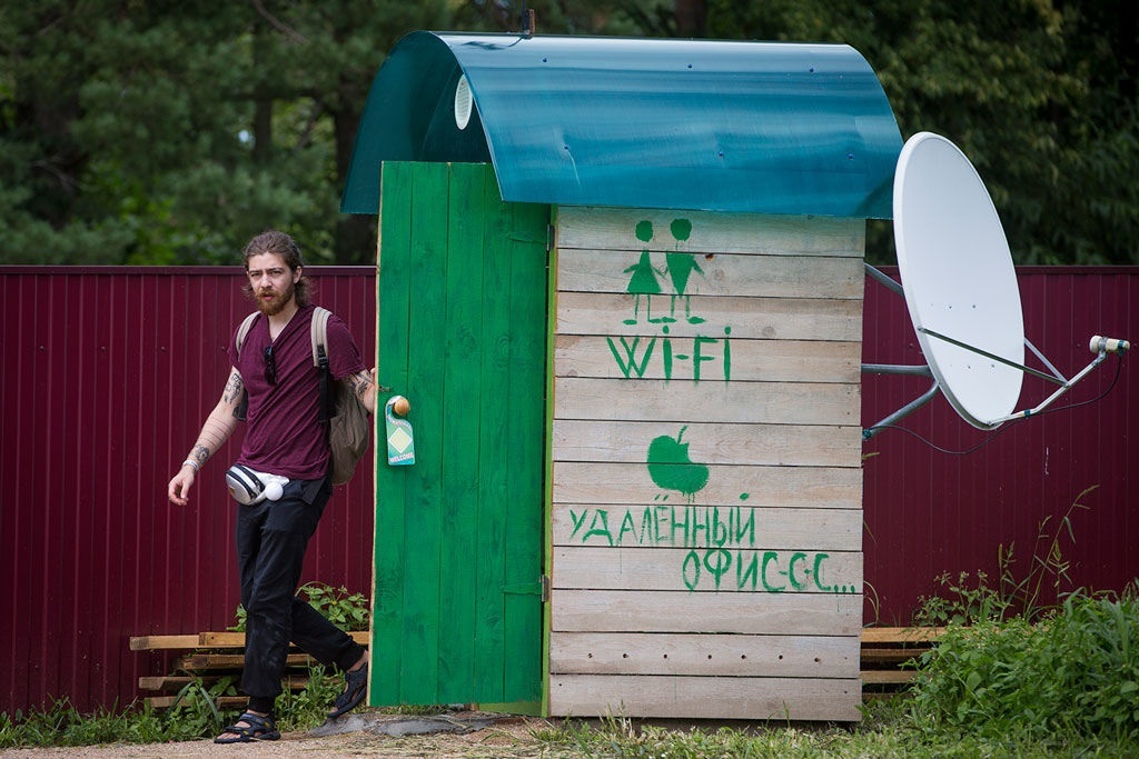 Окупанти вкотре обіцють жителям Луганщини доступ до інтернету: нібито прокладають оптоволокно, 28.06.2024