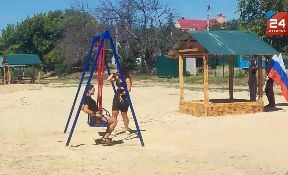 Пропагандисти т.зв. "ЛНР" показали, як в окупованому Новоайдарі відкрили пляж в кінці літа, 22.08.2024   