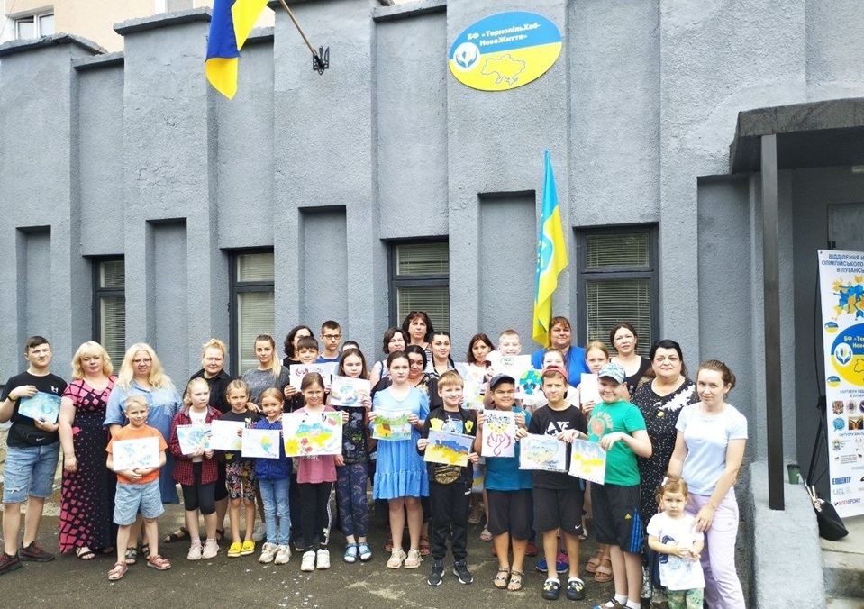 Діти - постійні відвідувачі гумхабу "Нове Життя"